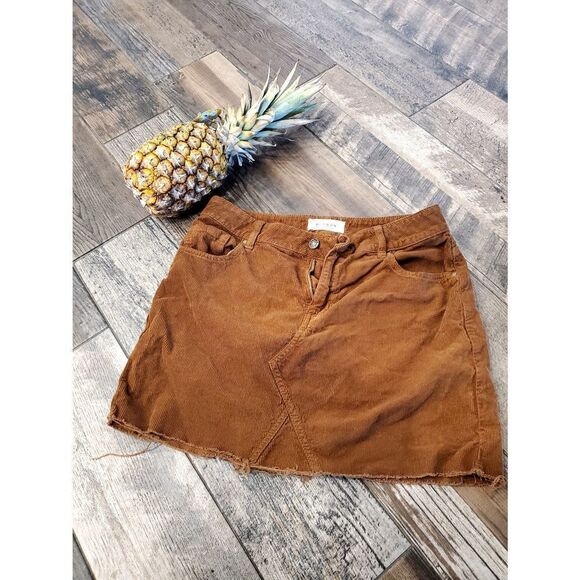 PacSun Dresses & Skirts - Pacsun corduroy skirt 28"